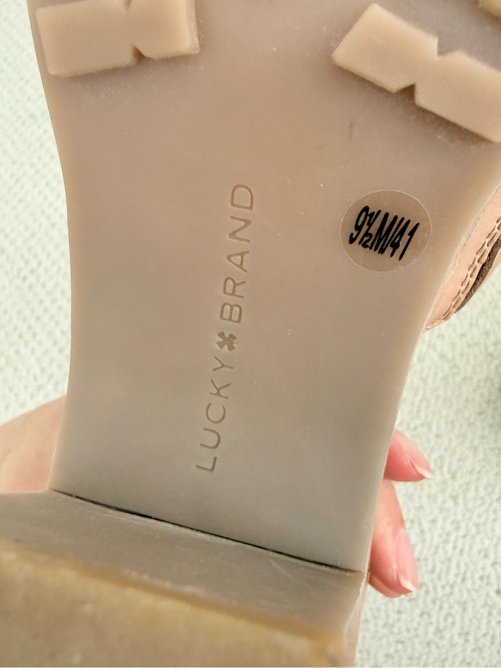 Lucky Brand Valka City Tan Leather Sandals - Picture 9 of 10